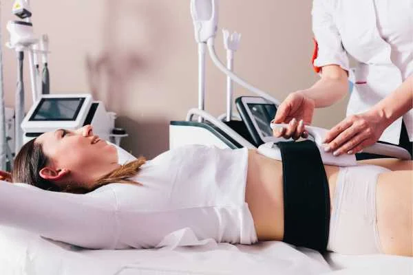 woman having body sculpting to help improve her body image and her mental health Ilford